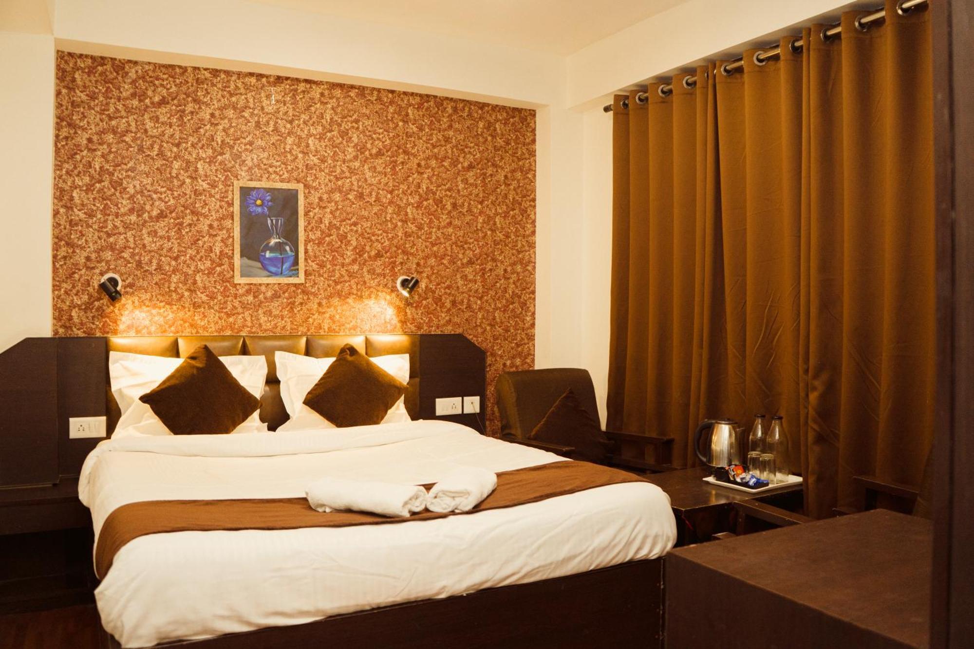 Hotel Siddhi Vinayak Regency, Mg Marg Gangtok Exterior photo