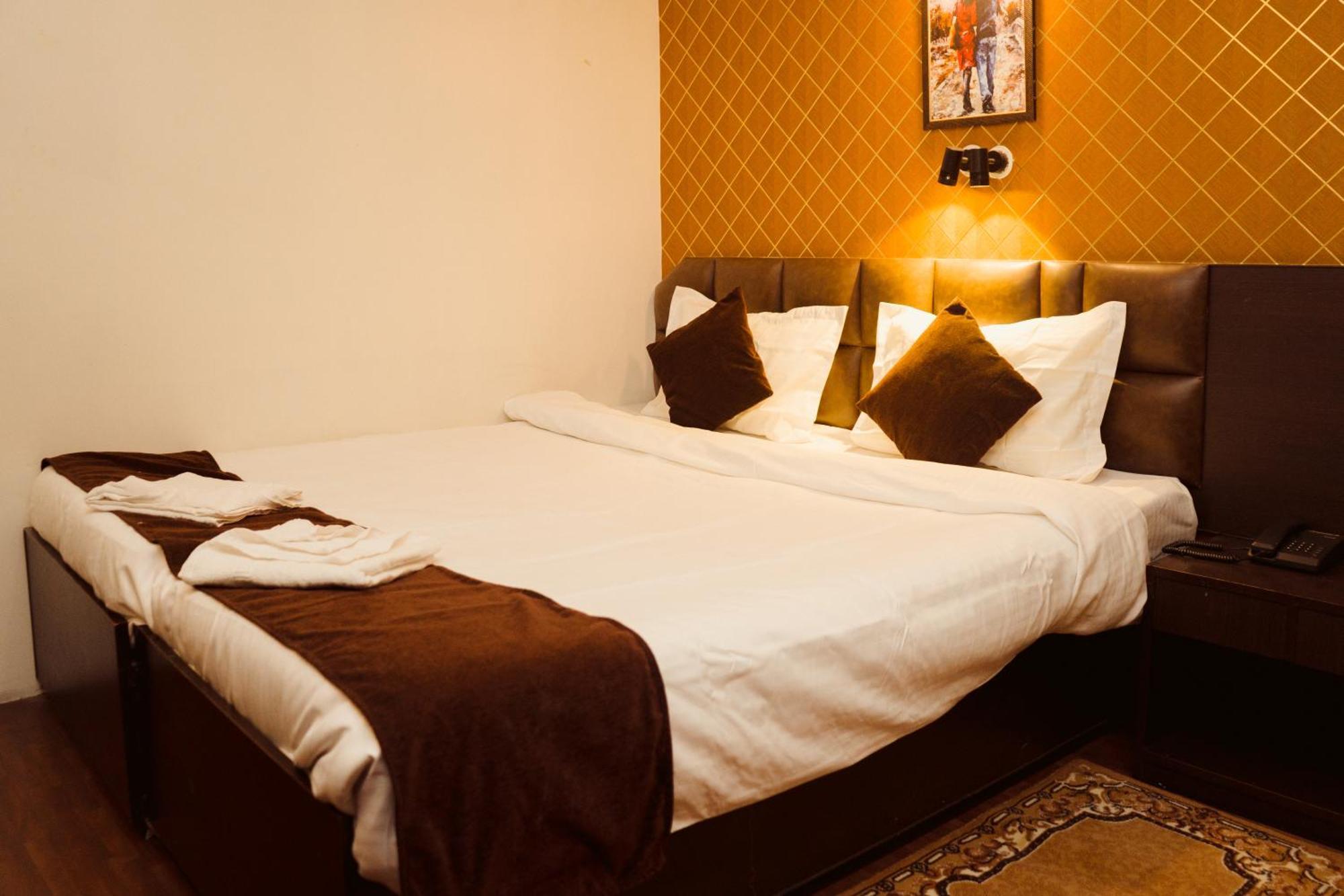 Hotel Siddhi Vinayak Regency, Mg Marg Gangtok Exterior photo