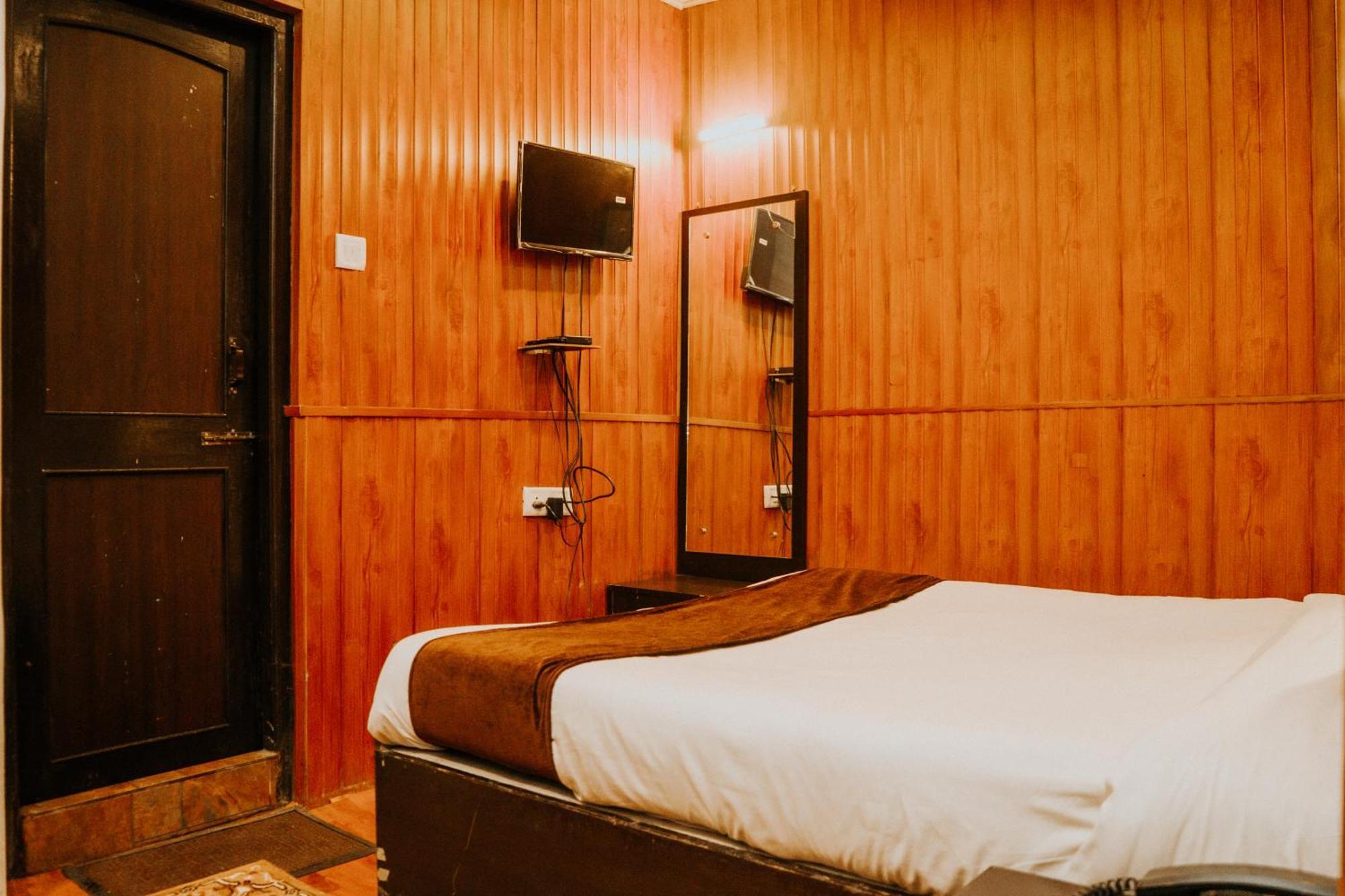 Hotel Siddhi Vinayak Regency, Mg Marg Gangtok Exterior photo
